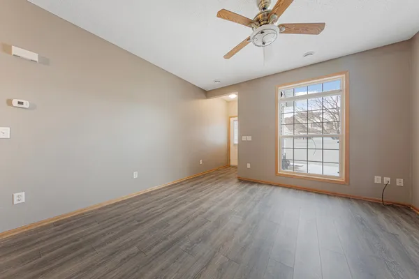 $189,900 | 1867 Bridgewater Boulevard South, Cambridge, MN 55008