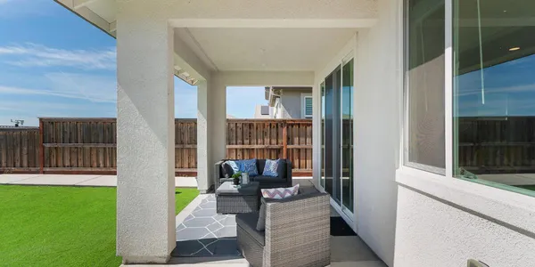 $829,900 | 3026 Mulholland Drive, Lathrop, CA 95330
