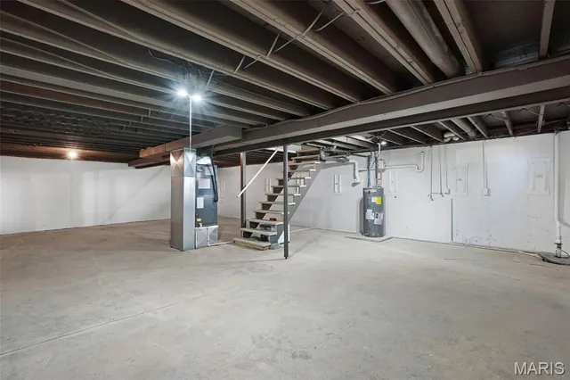 $299,900 | 2 Royal Drive, O'Fallon, MO 63366