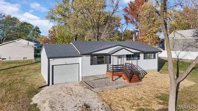 $299,900 | 2 Royal Drive, O'Fallon, MO 63366