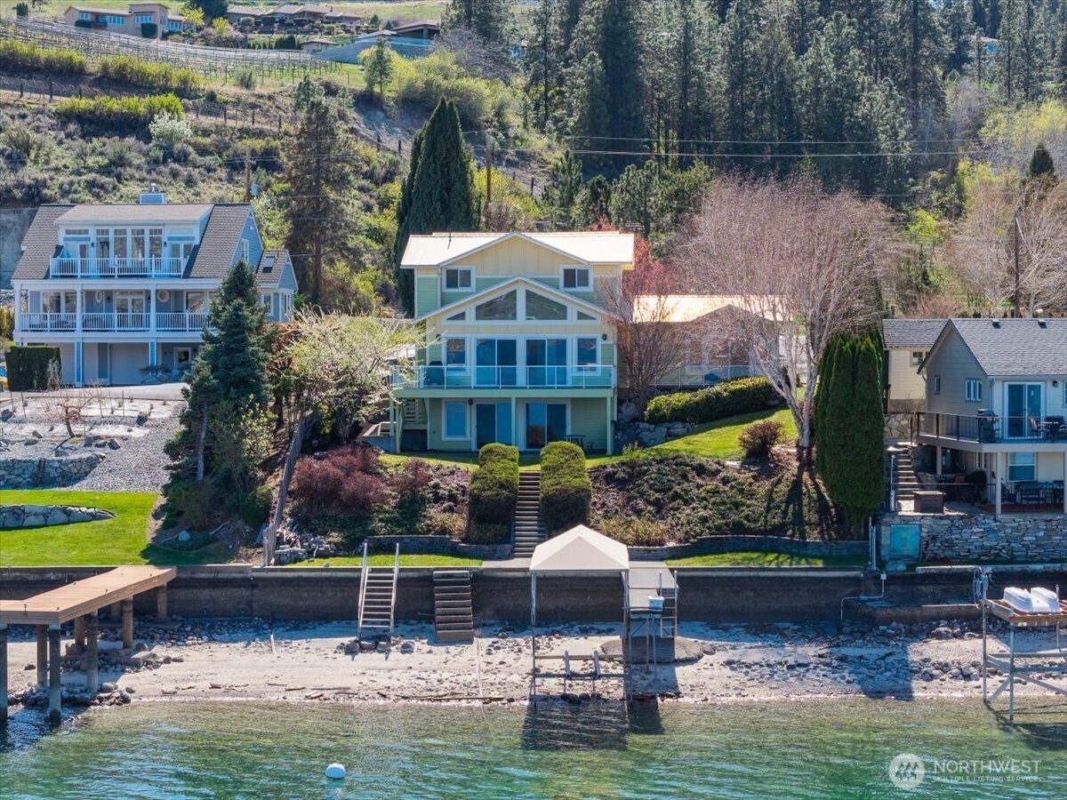 1606 South Lakeshore Road Chelan, WA 98816 - Photo 2 of 39