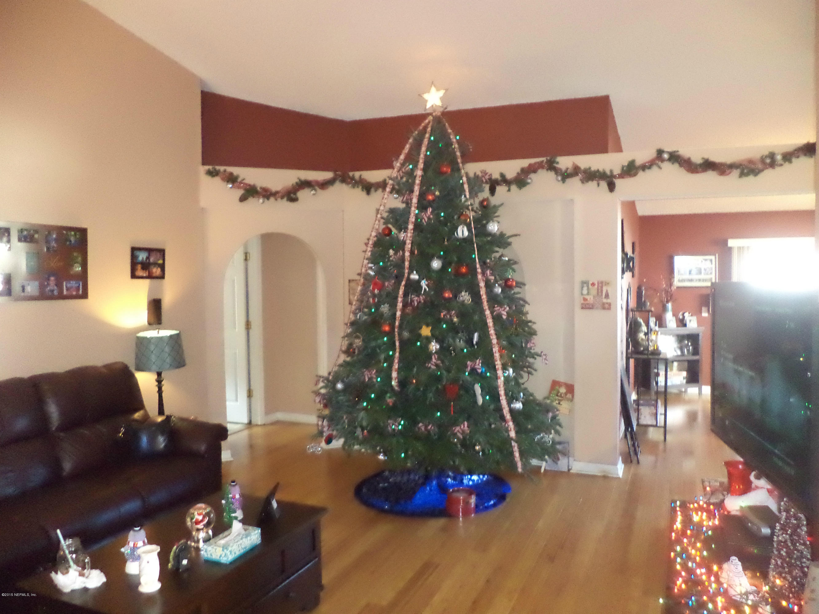 7329 Fox Grove Road Jacksonville, FL 32244 - Photo 5 of 17 Great Room 2