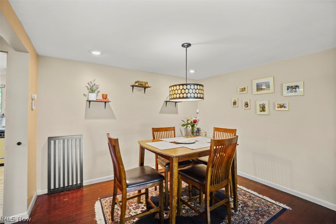 1115 Rutherford Road Cleveland, OH 44112 - Photo 5 of 25