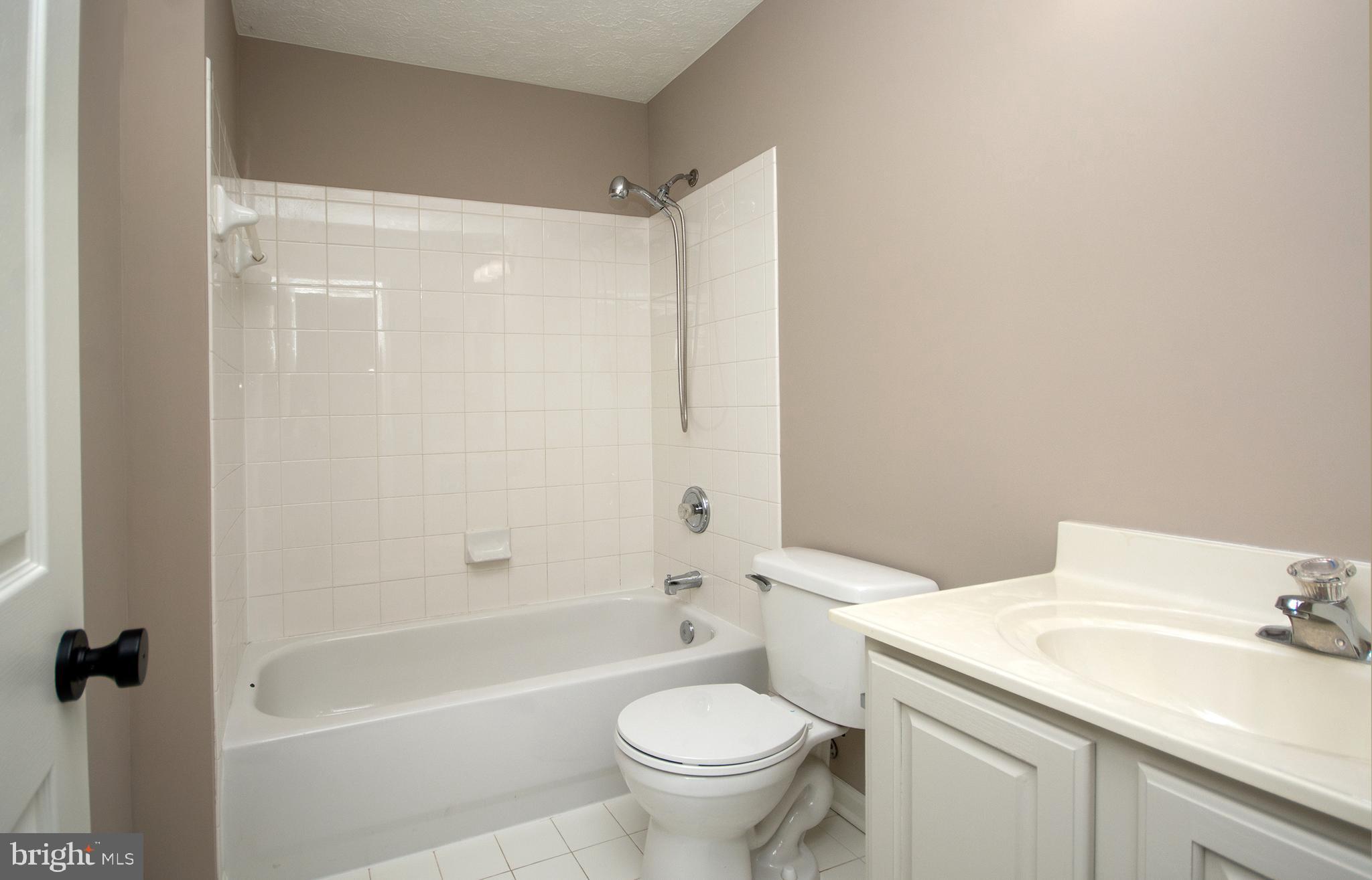 3134 Raking Leaf Drive Abingdon, MD 21009 - Photo 15 of 21 Upper level full bath