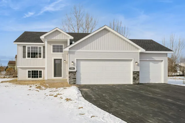 $347,900 | 1012 Brandenburg Lane, Waverly, MN 55390