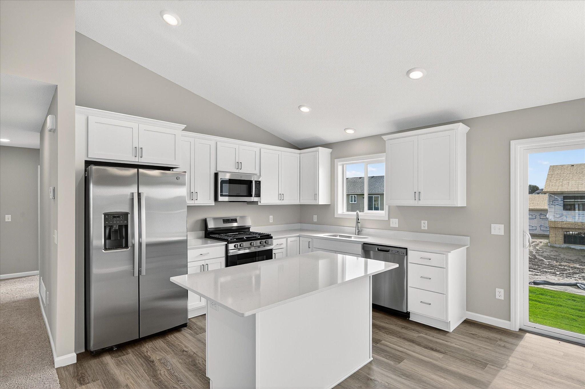 1012 Brandenburg Lane Waverly, MN 55390 - Photo 2 of 14