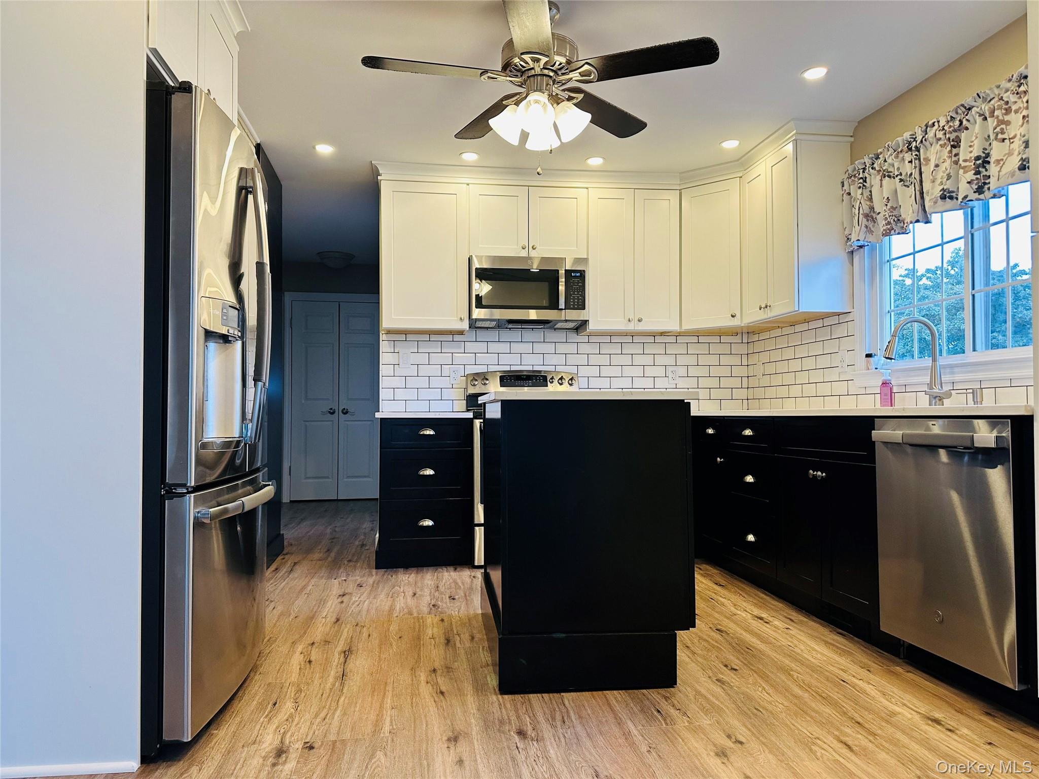 86 Shepherd Lane Levittown, NY 11756 - Photo 11 of 32