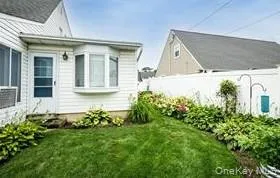 $5,200 | 86 Shepherd Lane, Levittown, NY 11756