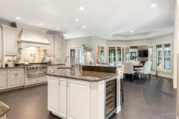 $3,389,000 | 29 Muirfield Lane, Town and Country, MO 63141