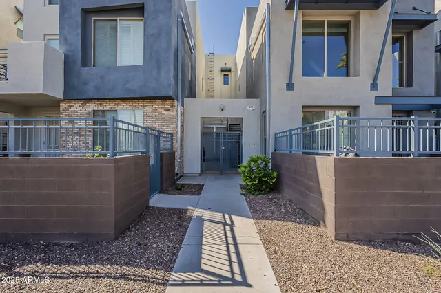 $374,900 | 615 East Portland Street, Unit 277, Phoenix, AZ 85004