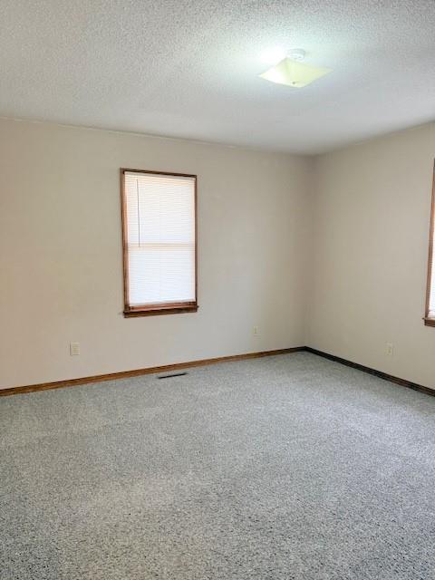 1017 East 14th Street Pittsburg, KS 66762 - Photo 8 of 19