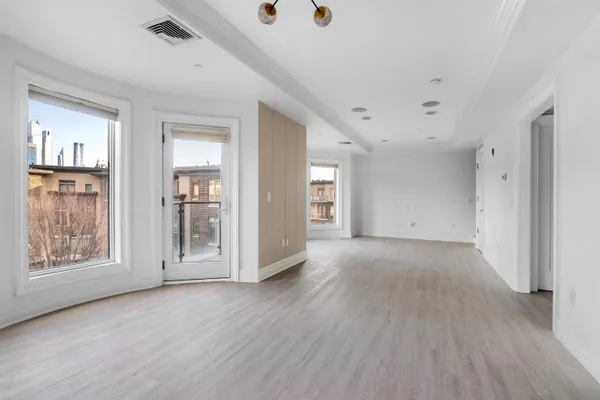 $5,500 | 34 Cambridge Way, Weehawken, NJ 07086