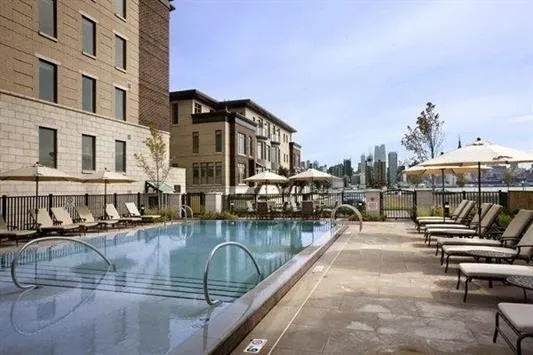 $5,500 | 34 Cambridge Way, Weehawken, NJ 07086