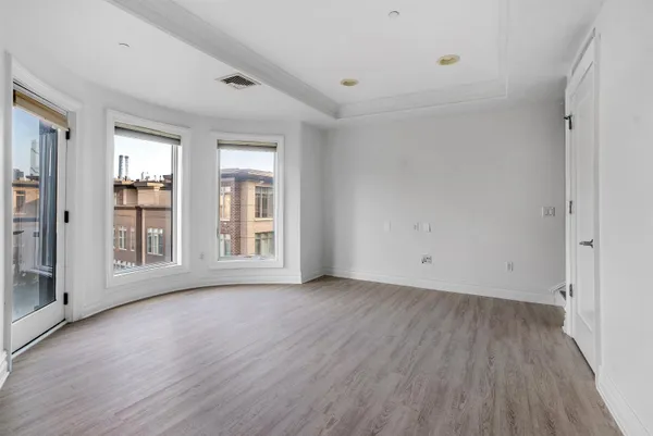 $5,500 | 34 Cambridge Way, Weehawken, NJ 07086