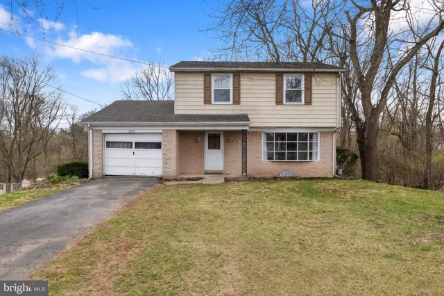 $244,900 | 2636 Sedgewick Avenue, Dover, PA 17315