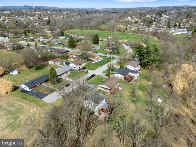 $244,900 | 2636 Sedgewick Avenue, Dover, PA 17315