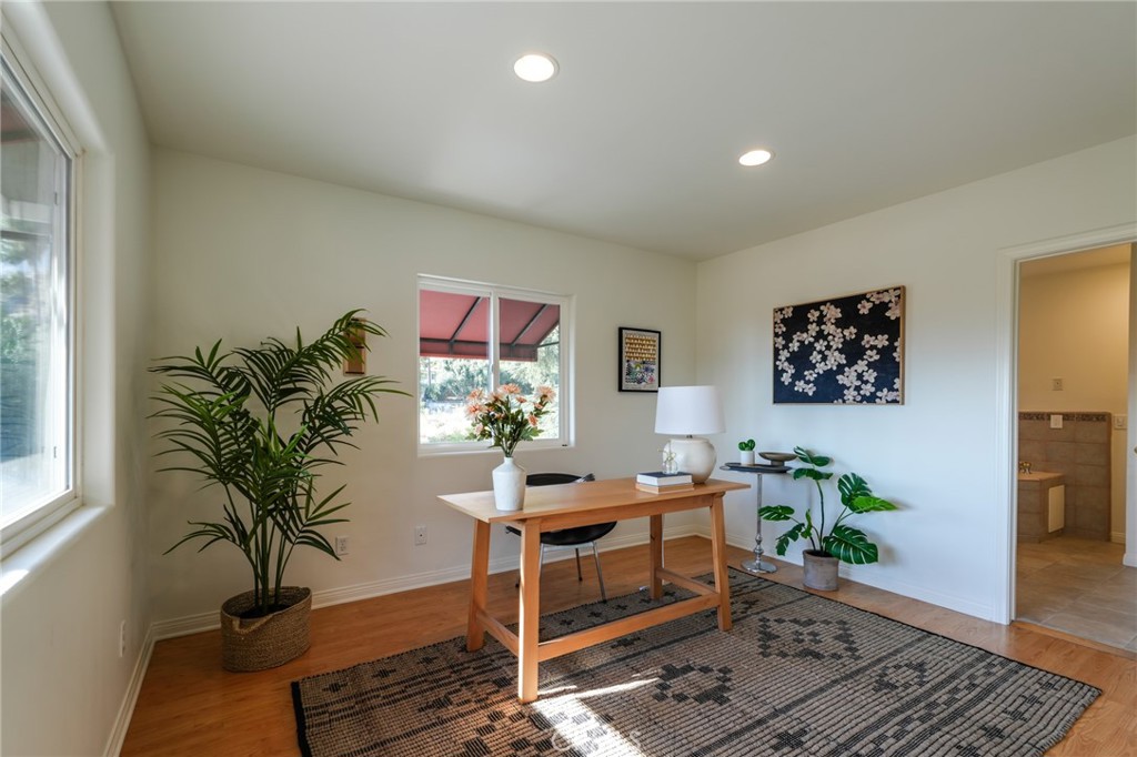 430 Devonwood Road Altadena, CA 91001 - Photo 25 of 39
