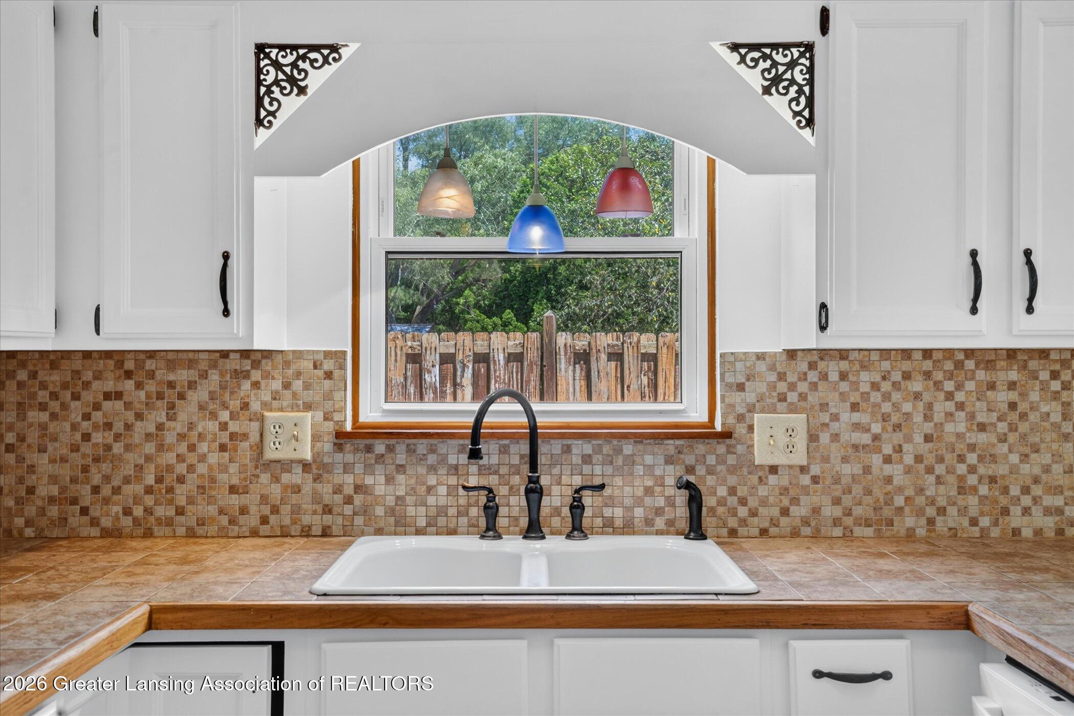 3970 Vanneter Road Williamston, MI 48895 - Photo 15 of 53 16-3970-Vanneter-Rd-Williamston-WindowSt
