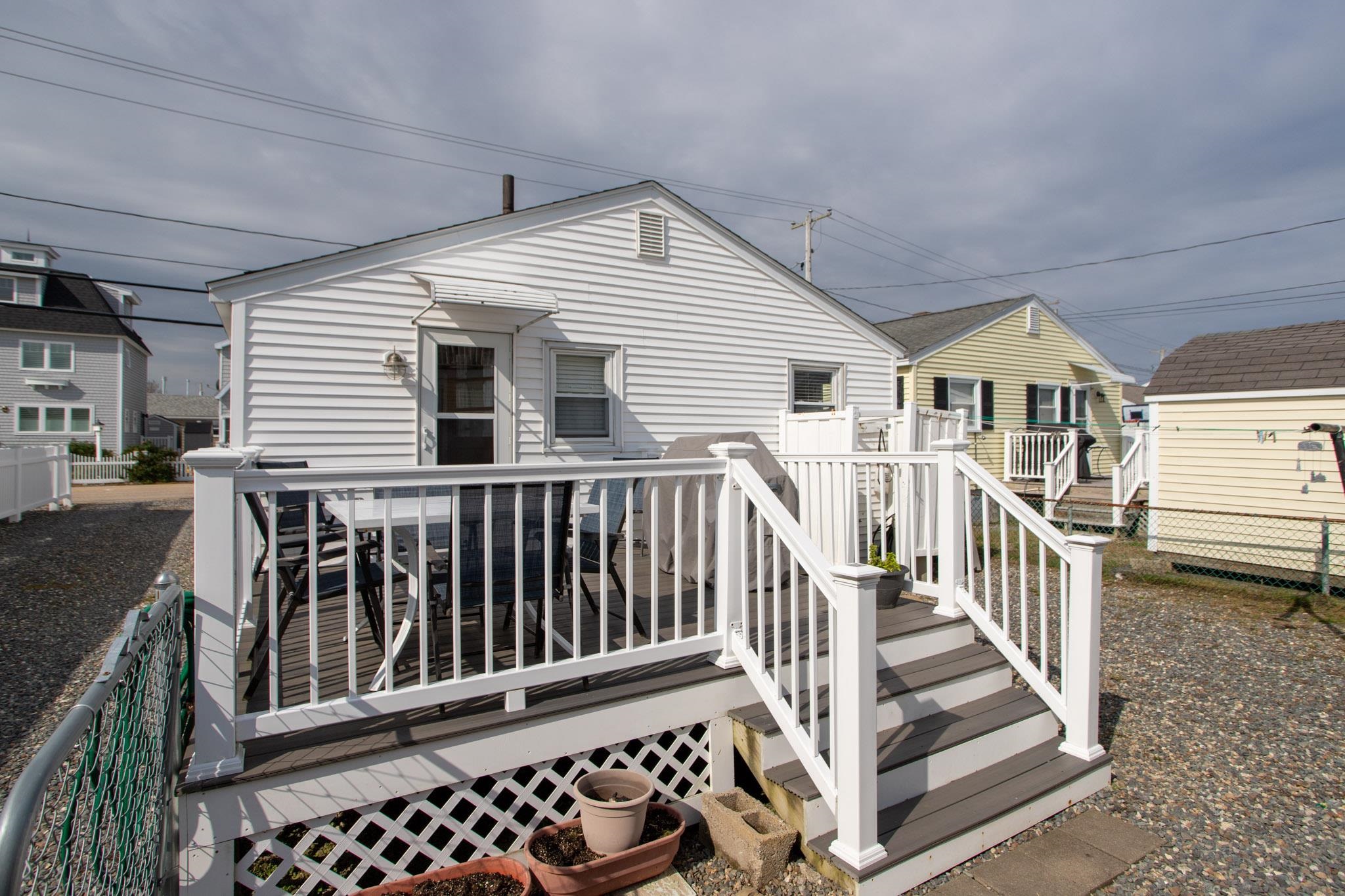 65 Brown Avenue Hampton, NH 03842 - Photo 6 of 19