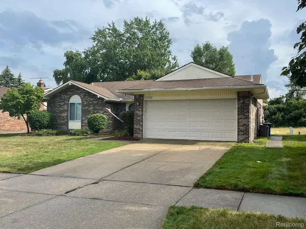 $2,600 | 45299 Indian Creek Drive, Canton, MI 48187
