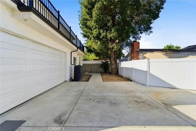 $3,545 | 15942 Valerio Street, Van Nuys, CA 91406