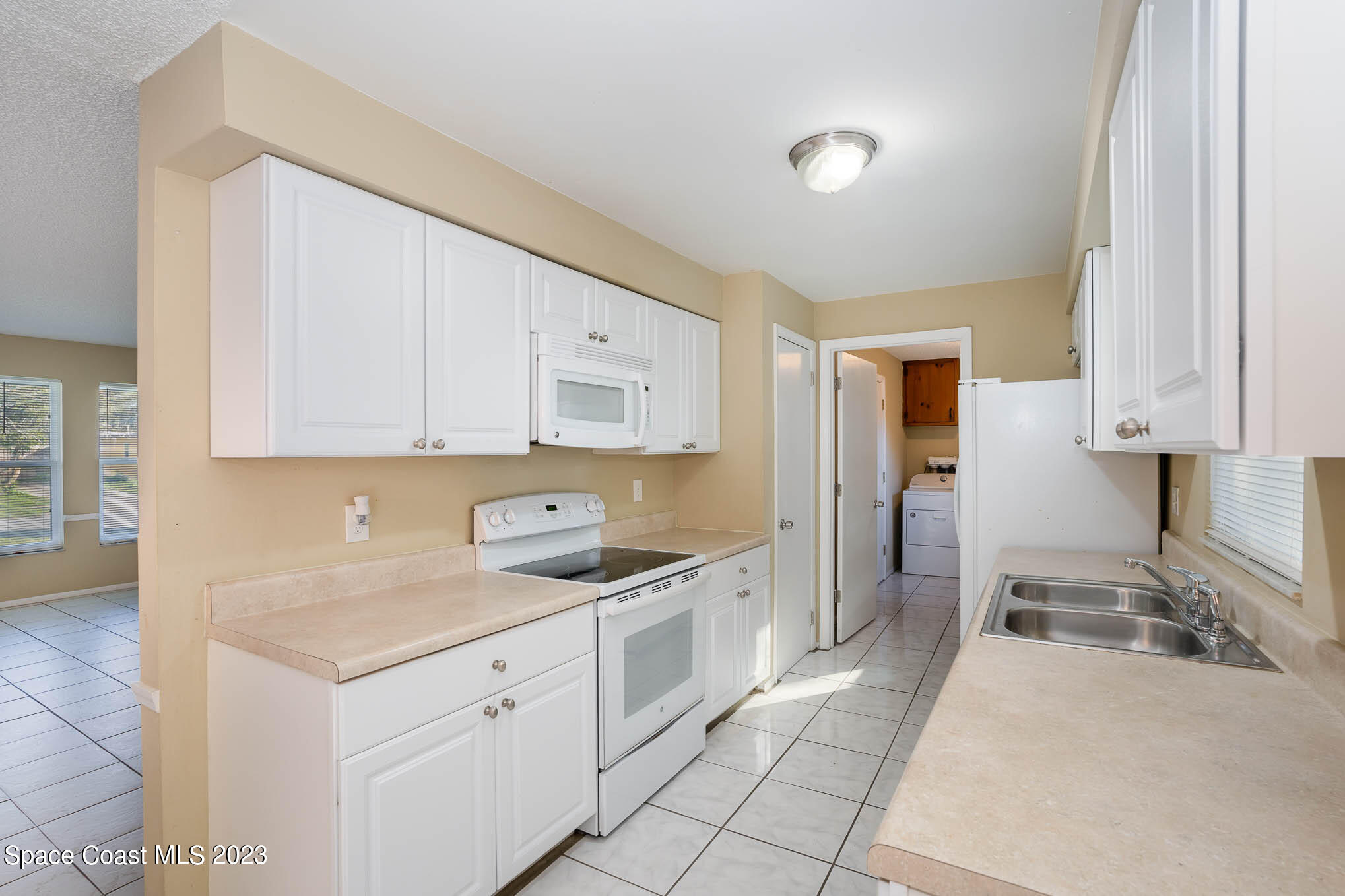 2445 Victor Road Cocoa, FL 32926 - Photo 9 of 22 DSC00013-Edit