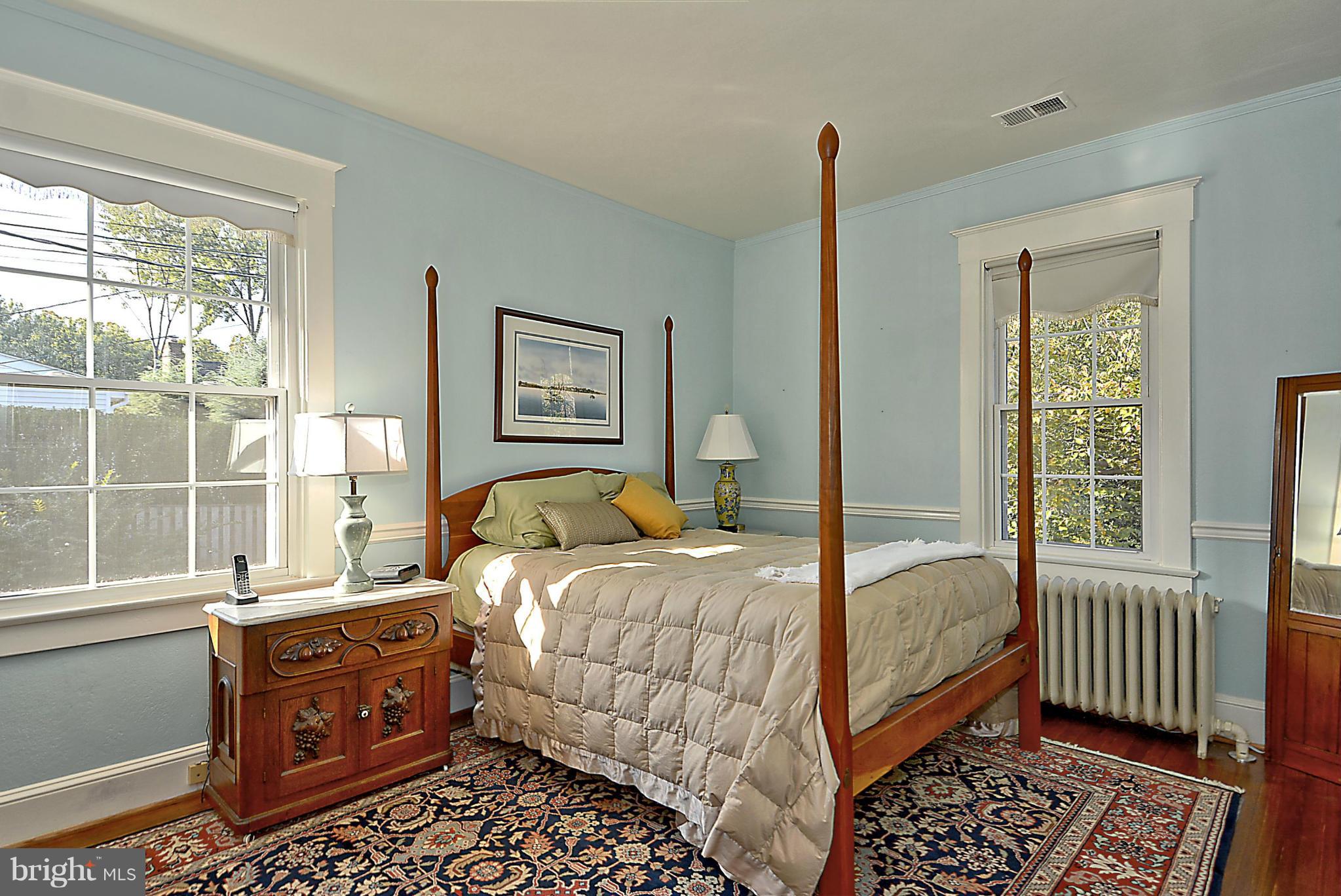 1914 South Arlington Ridge Road Arlington, VA 22202 - Photo 19 of 30 Heart of Pine Floors in Master Bedroom!