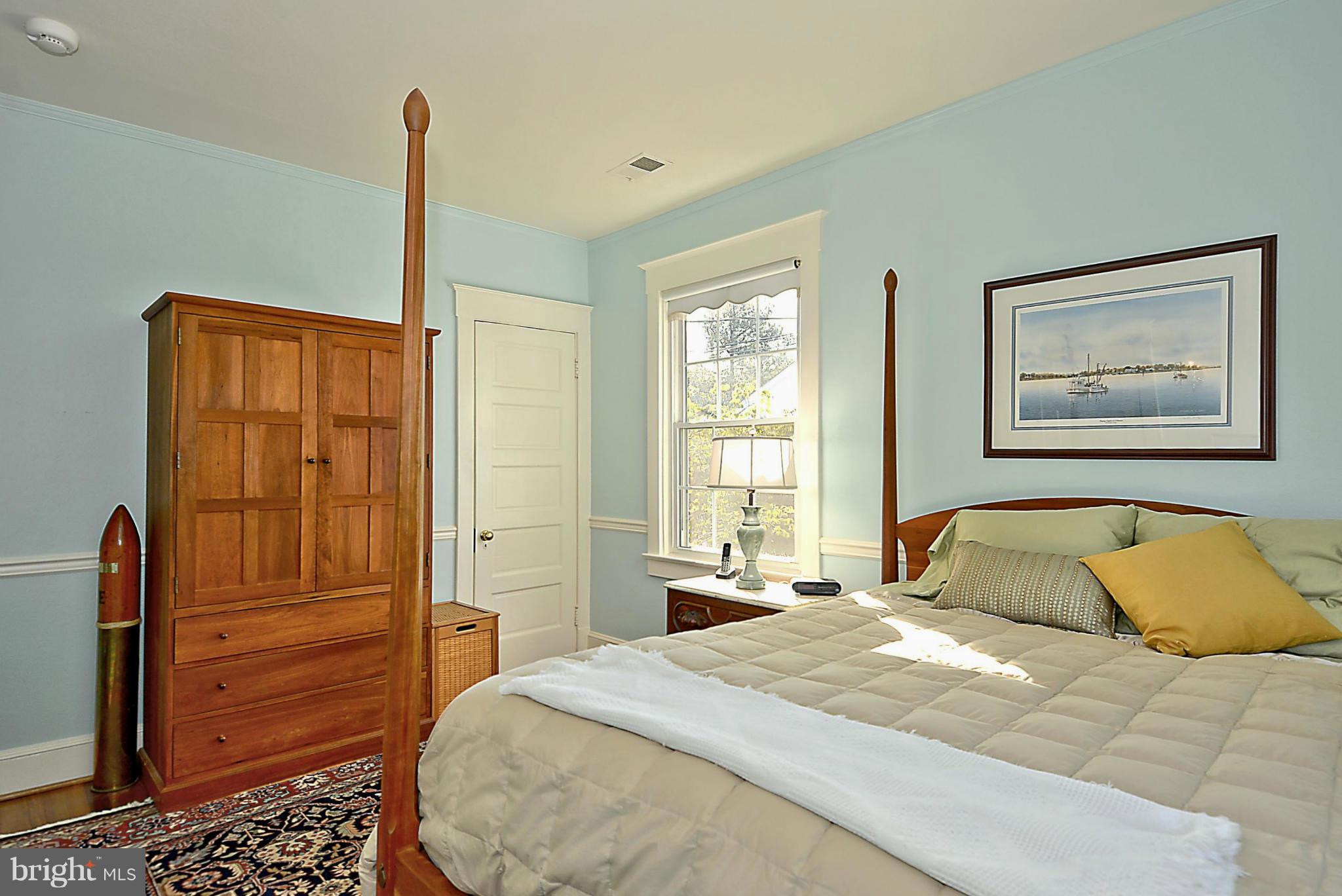 1914 South Arlington Ridge Road Arlington, VA 22202 - Photo 20 of 30 Heart of Pine Floors in Master Bedroom!