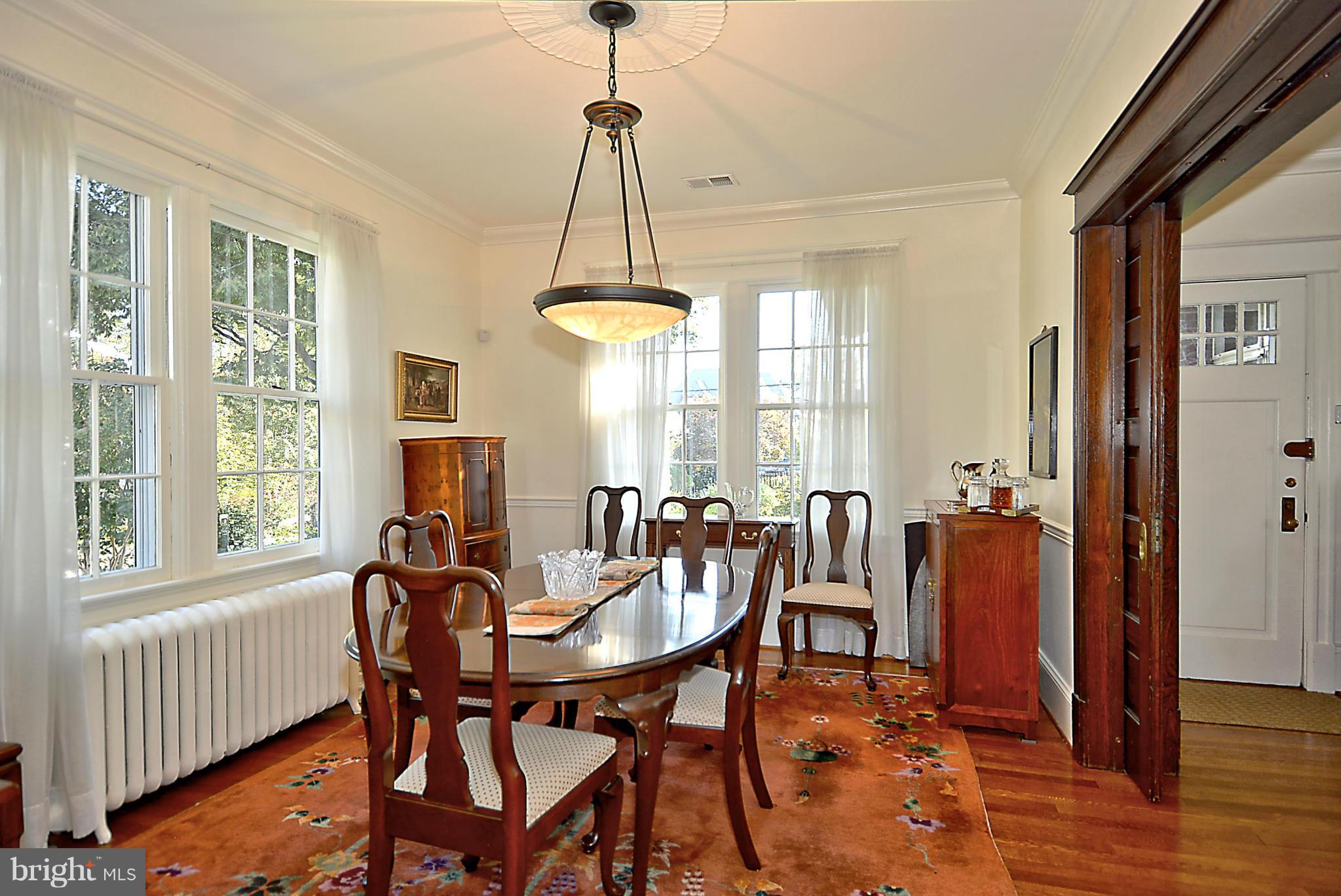 1914 South Arlington Ridge Road Arlington, VA 22202 - Photo 10 of 30 Stunning, Light Filled Dining Room!