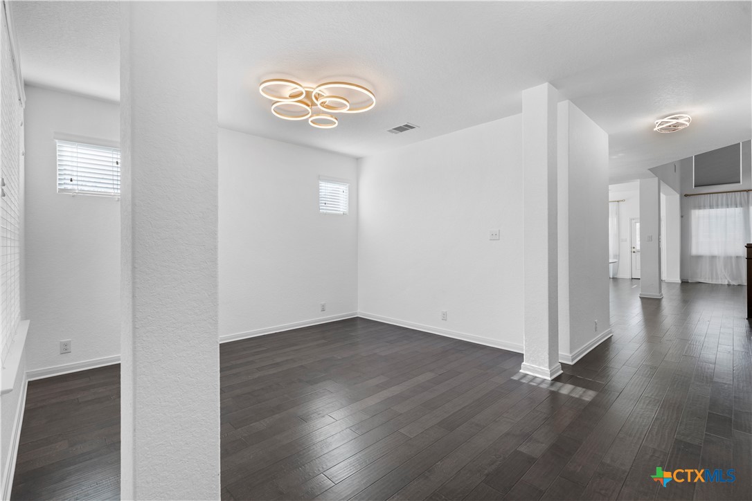 619 Hidden View Street New Braunfels, TX 78130 - Photo 14 of 35