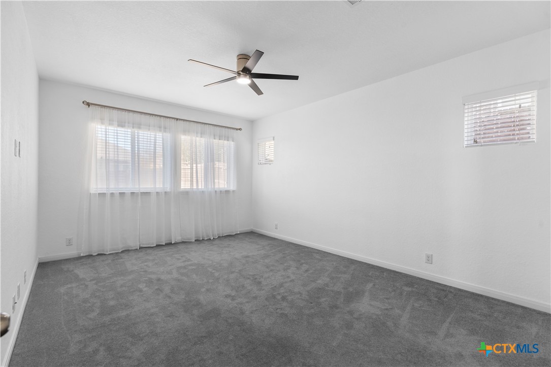 619 Hidden View Street New Braunfels, TX 78130 - Photo 18 of 35