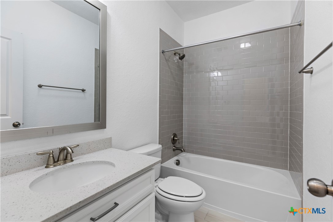 619 Hidden View Street New Braunfels, TX 78130 - Photo 26 of 35