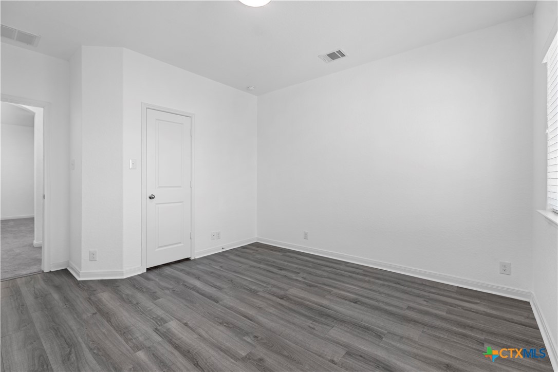 619 Hidden View Street New Braunfels, TX 78130 - Photo 28 of 35