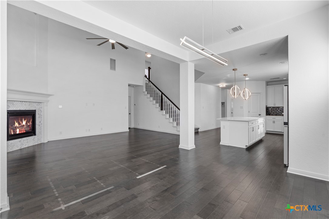 619 Hidden View Street New Braunfels, TX 78130 - Photo 6 of 35