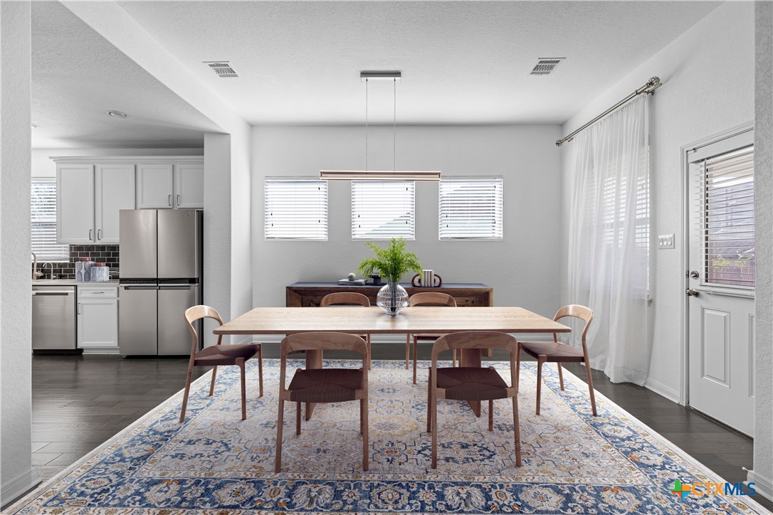 619 Hidden View Street New Braunfels, TX 78130 - Photo 9 of 35