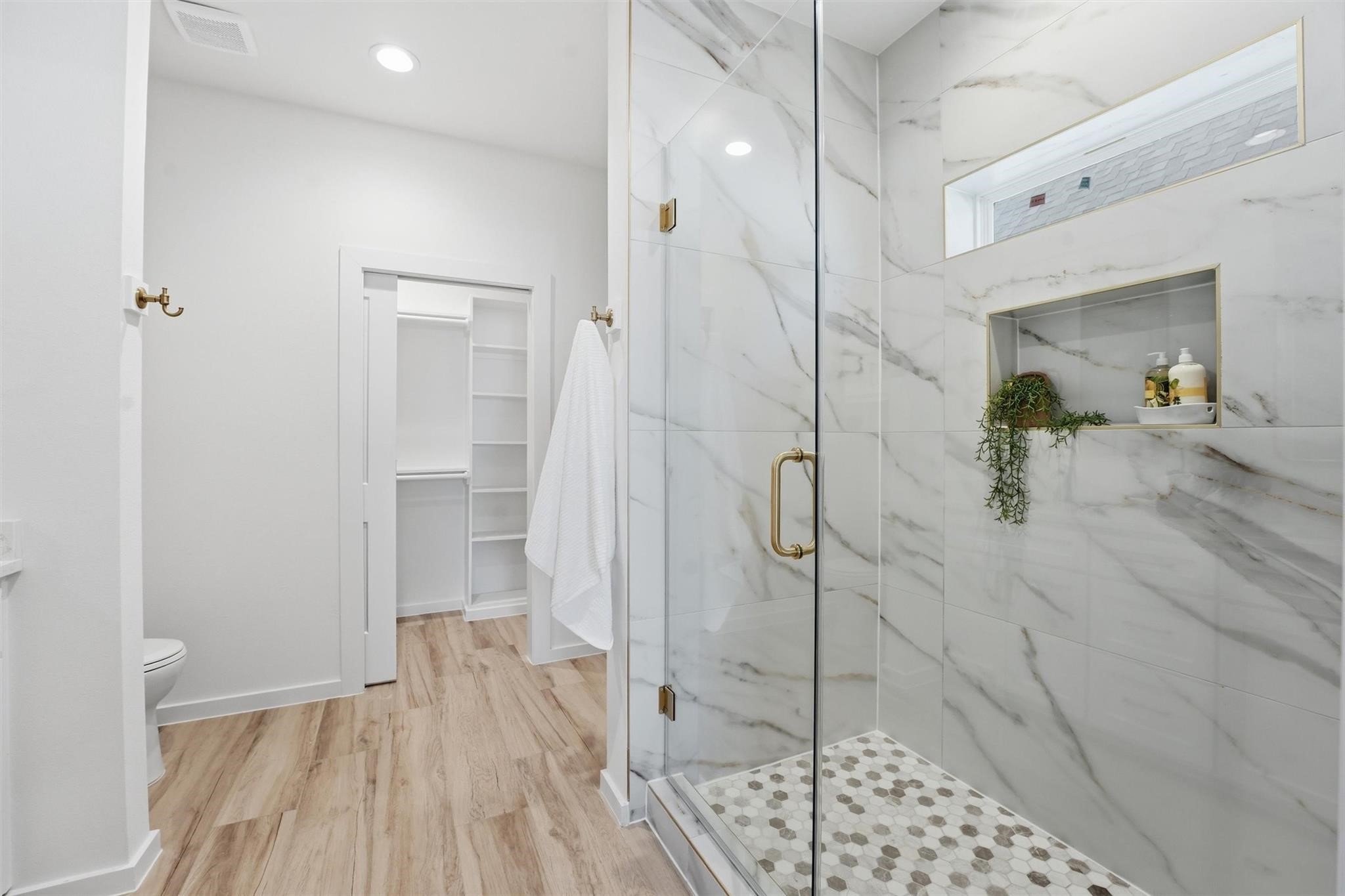 528 North 4th Street La Porte, TX 77571 - Photo 19 of 25 a bathroom with a sink and shower