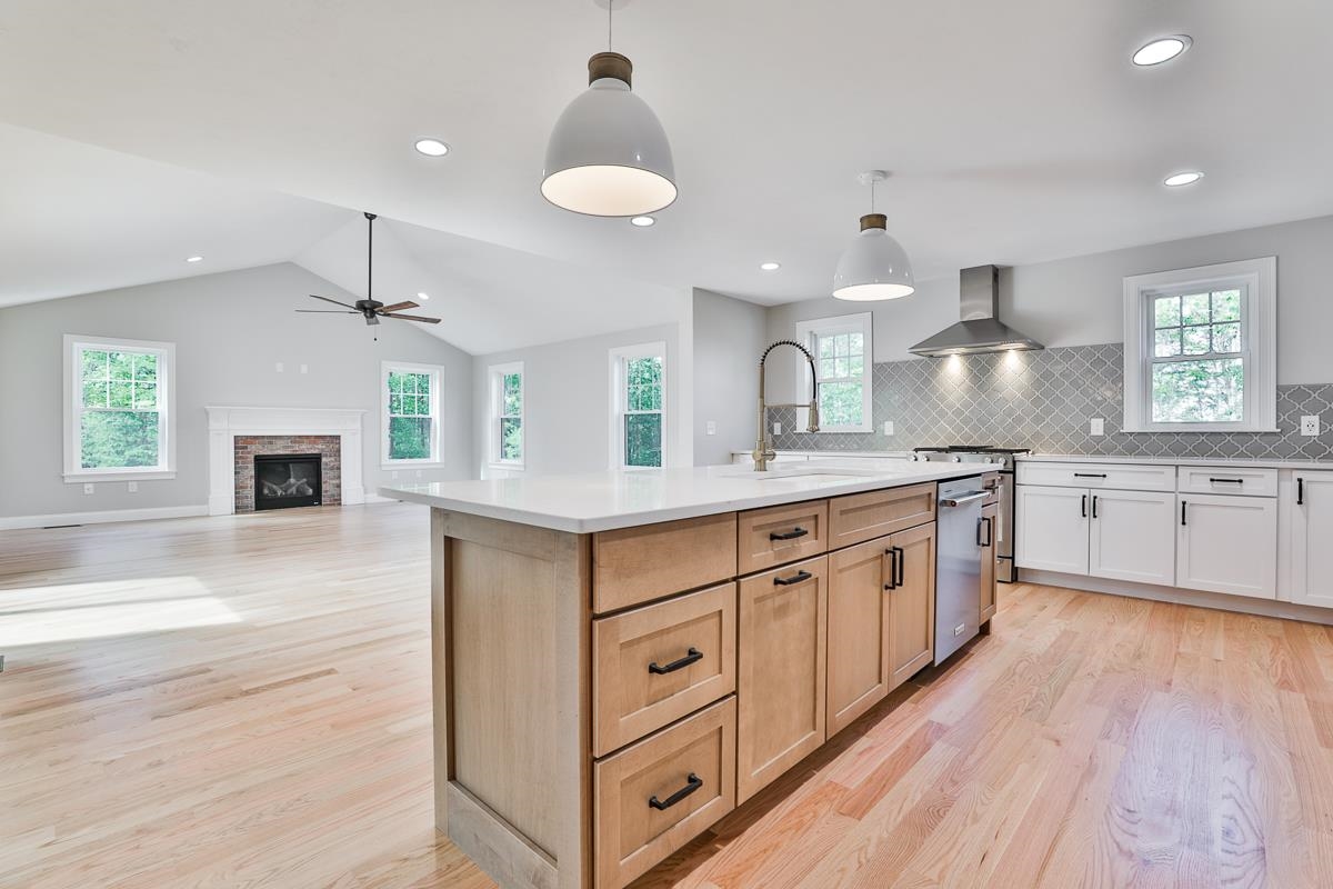 33 Countryside Drive Brookline, NH 03033 - Photo 6 of 36