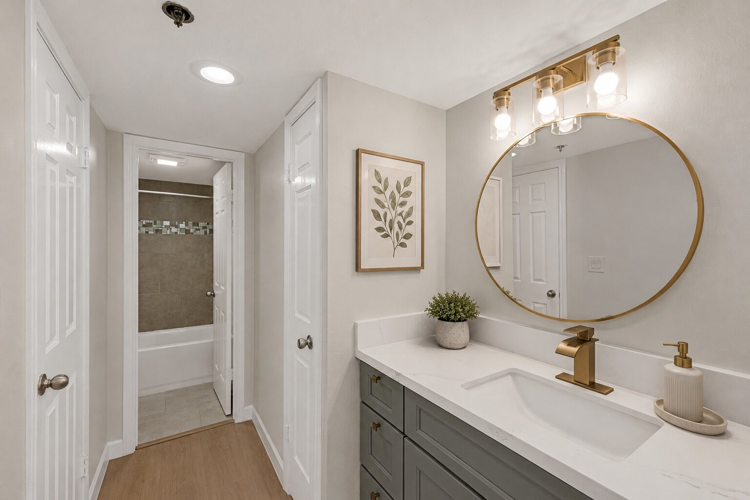 3525 Sage Road, Unit 304 Houston, TX 77056 - Photo 20 of 34 Virtually staged