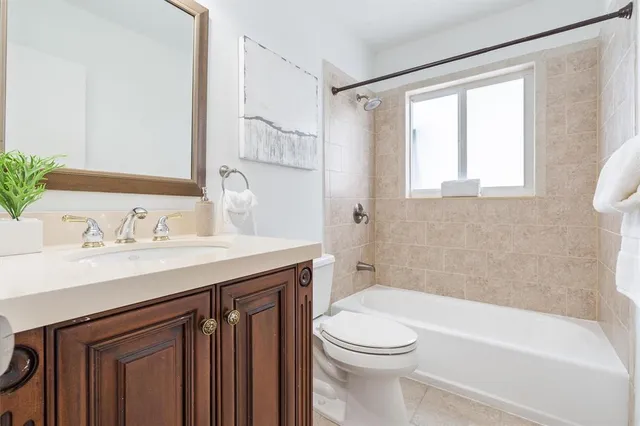 $1,699,000 | 370 Southeast 3rd Court, Pompano Beach, FL 33060