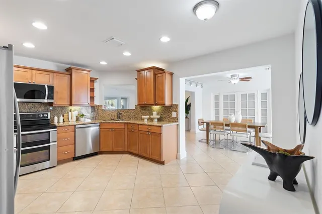 $1,699,000 | 370 Southeast 3rd Court, Pompano Beach, FL 33060