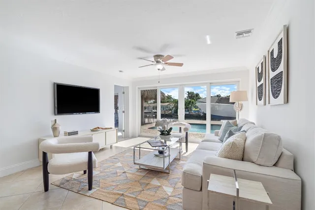 $1,699,000 | 370 Southeast 3rd Court, Pompano Beach, FL 33060