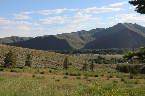 $1,499,000 | 100 Water Gulch Road, Hailey, ID 83333