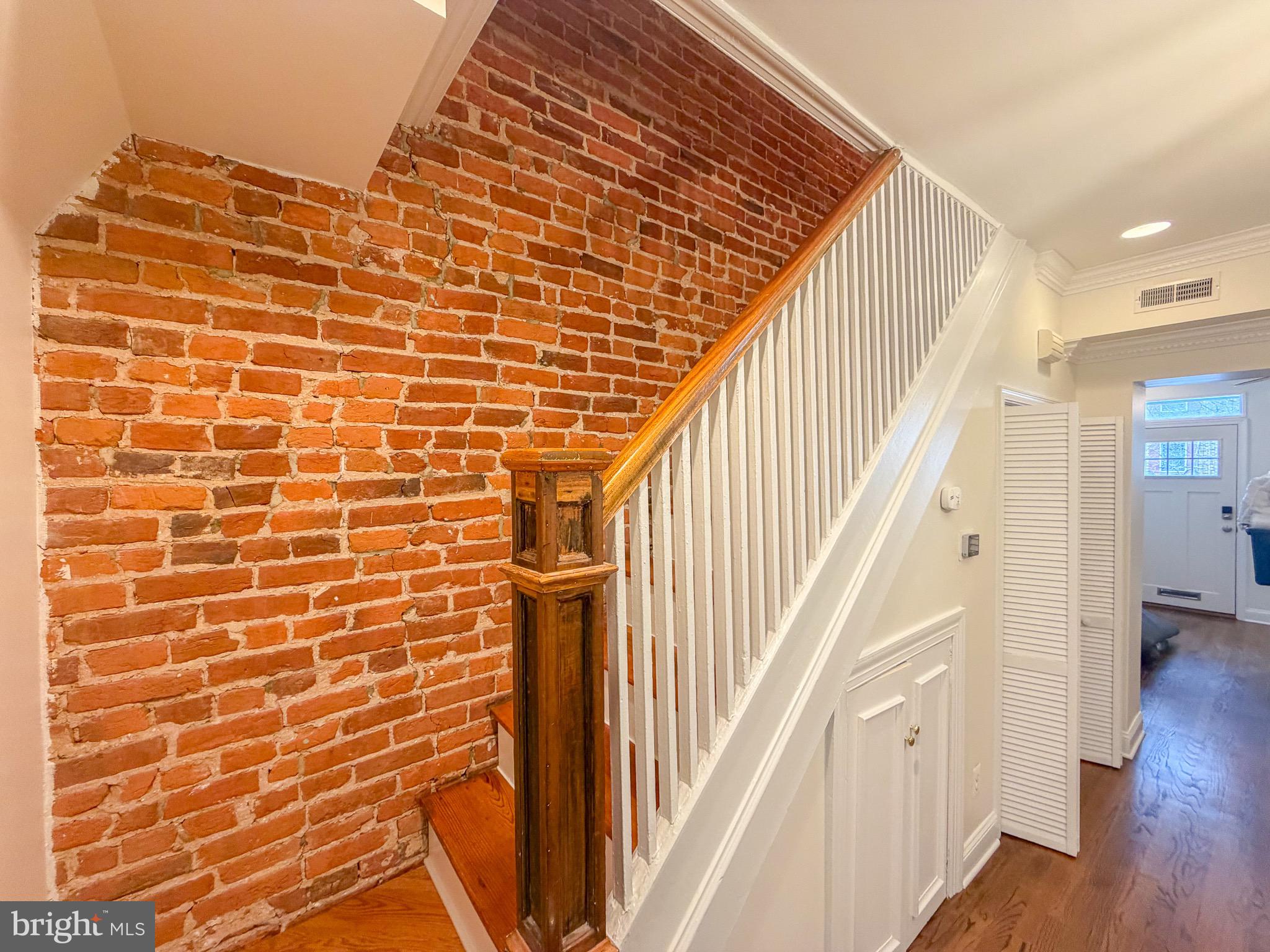 318 11th Street Southeast Washington, DC 20003 - Photo 5 of 15