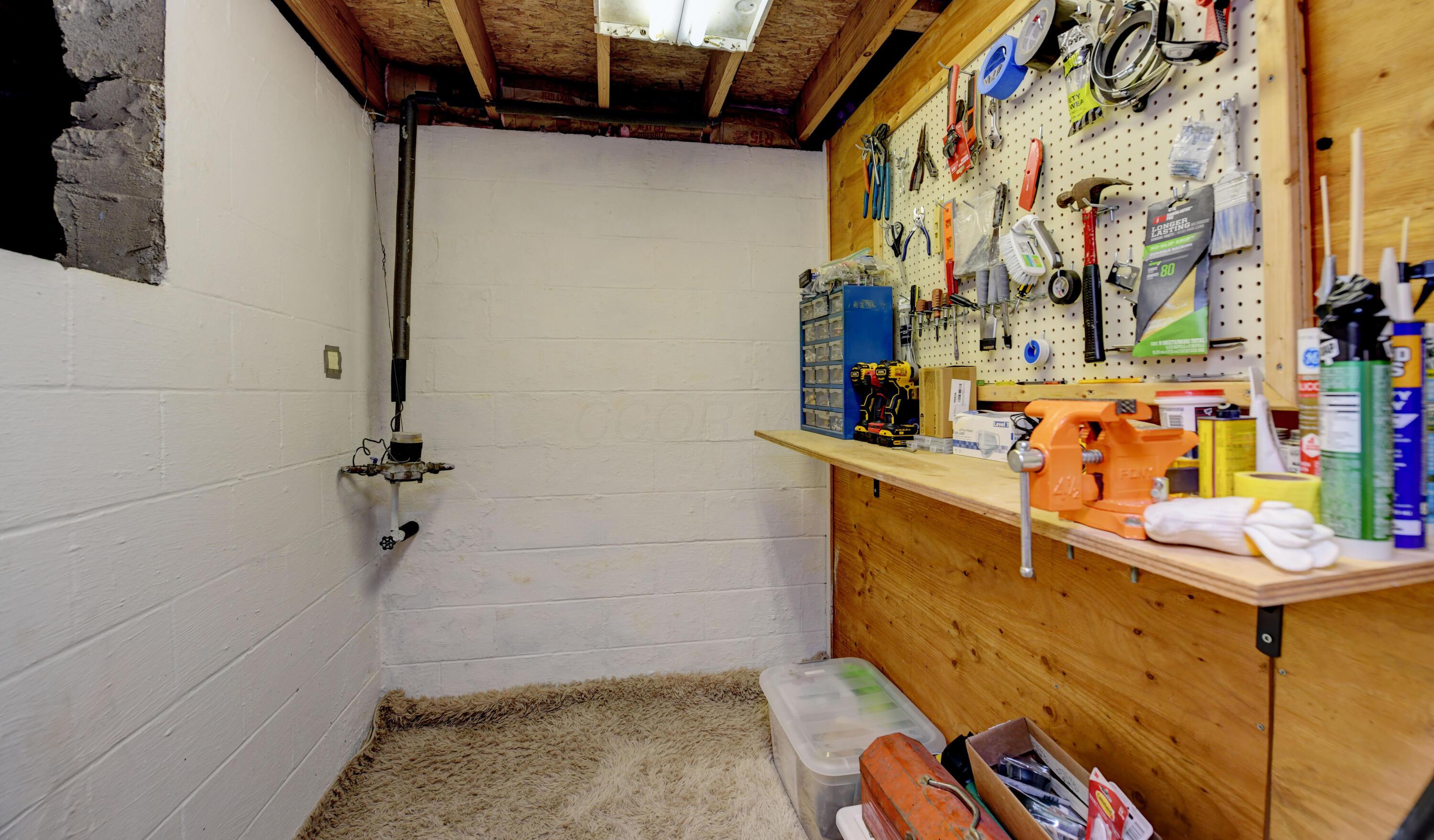 3455 Hines Road Columbus, OH 43230 - Photo 32 of 38 Basement- Workshop