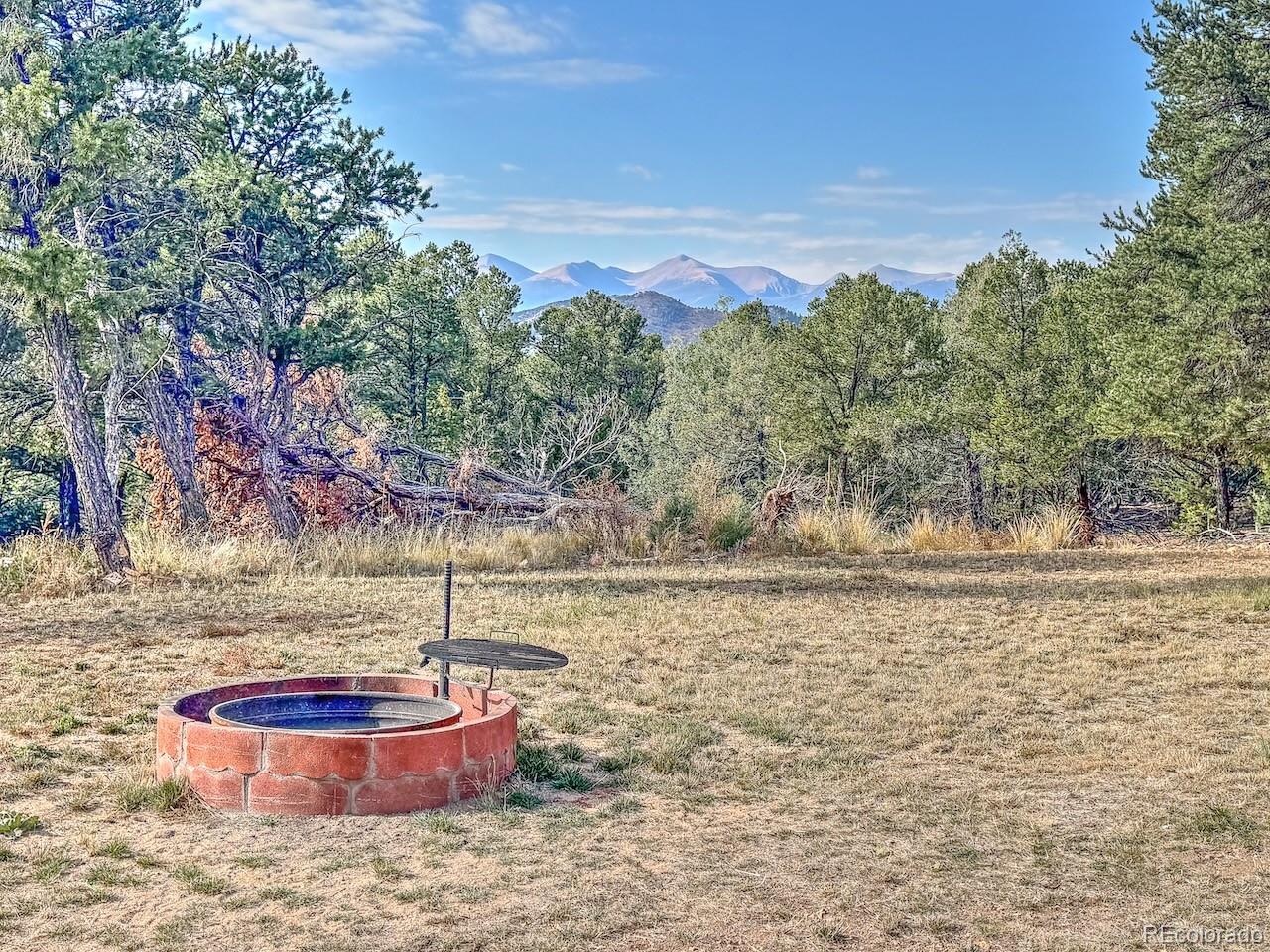 1525 L Path Cotopaxi, CO 81223 - Photo 6 of 28 a outdoor view with a fountain