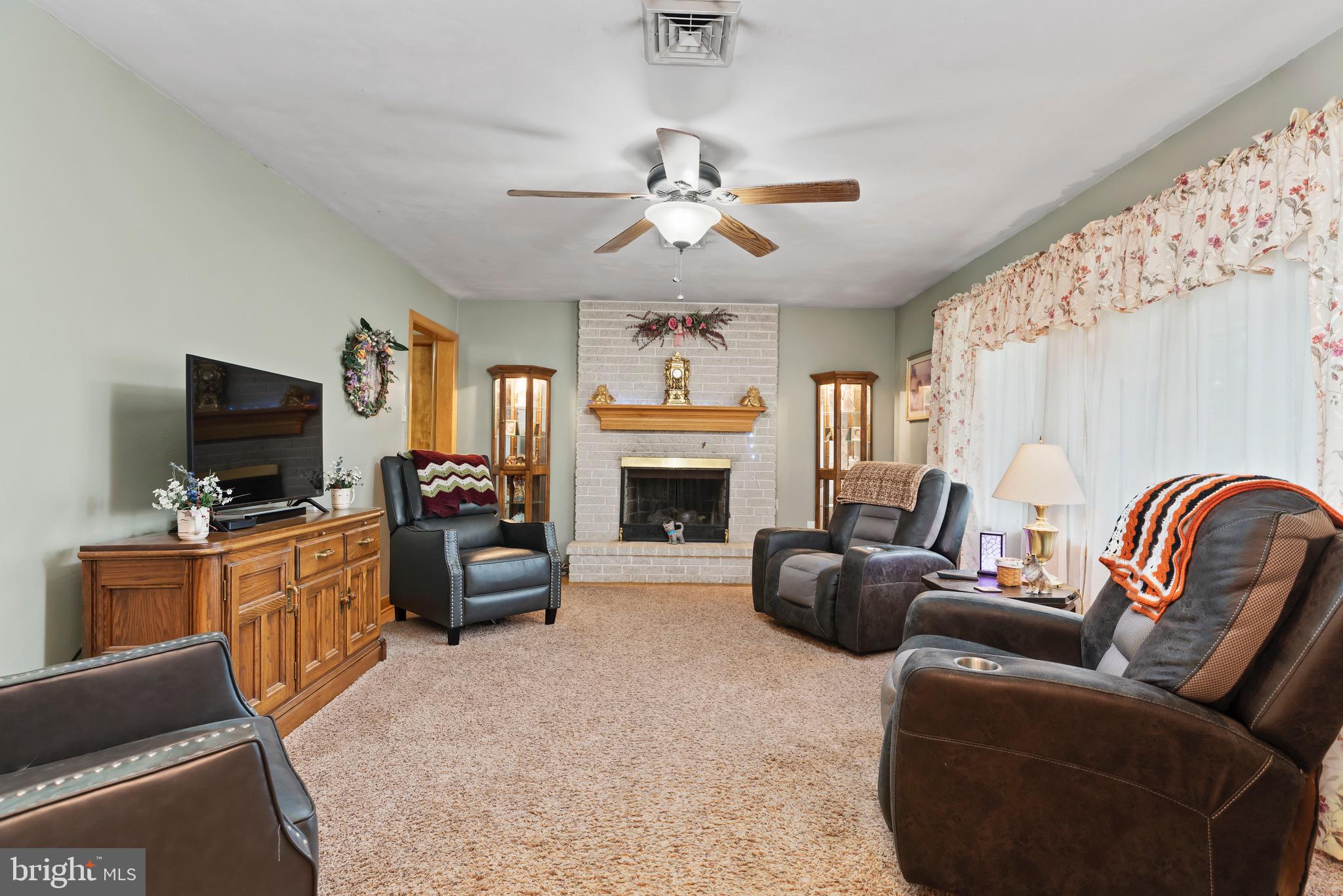 505 South Forge Road Palmyra, PA 17078 - Photo 4 of 33 Gallery Image 4