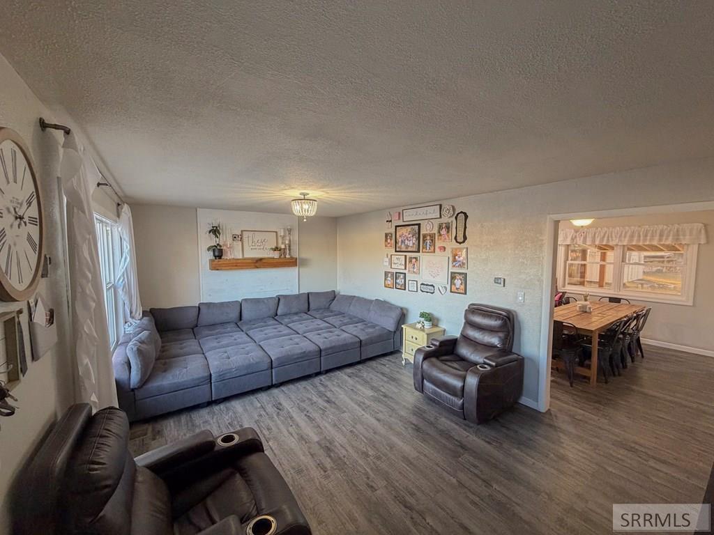 13961 North Hawthorne Road Pocatello, ID 83202 - Photo 4 of 24