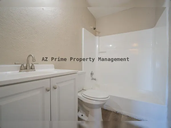 $750 | 9606 North 11th Avenue, Unit 105, Phoenix, AZ 85021