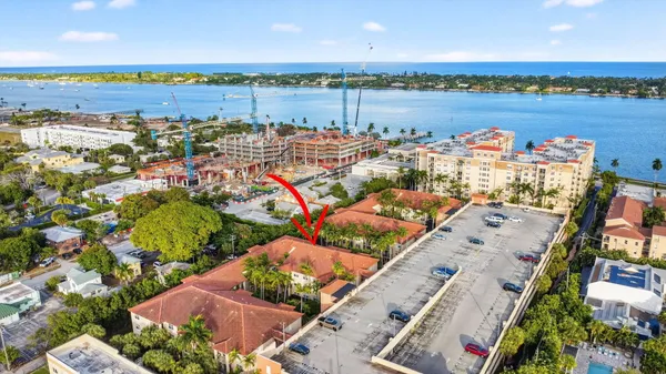 $1,900 | 1805 North Flagler Drive, Unit 115, West Palm Beach, FL 33407