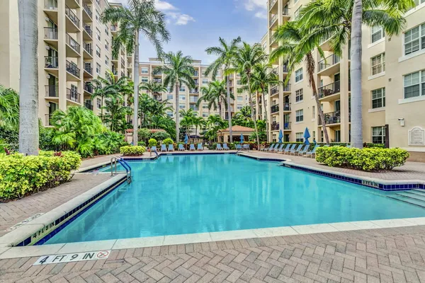 $1,900 | 1805 North Flagler Drive, Unit 115, West Palm Beach, FL 33407